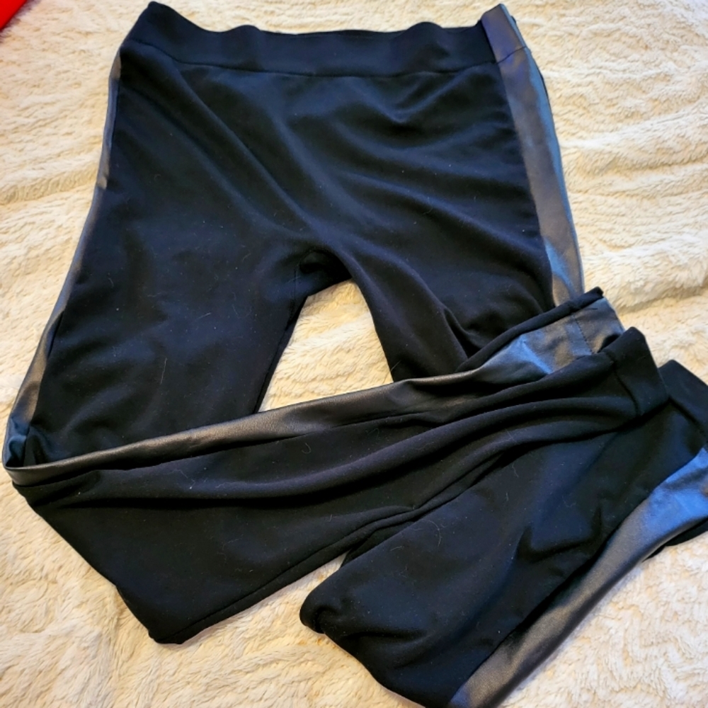 Leggings with Faux Leather Stripe